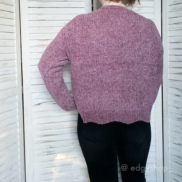 89th & Madison | Scalloped Hem Chenille Sweater - Picture 5 of 6